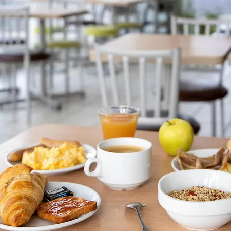 B&B Hotel Montlucon Saint-Victor Hotel Saint-Victor (Allier)