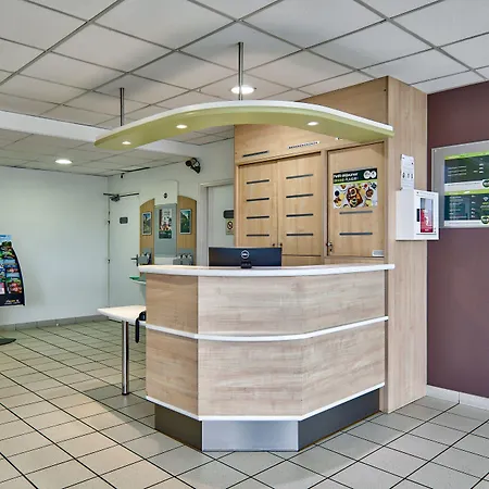 Montlucon Saint-victor 酒店 Saint-Victor-des-Oules