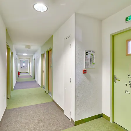 Hotel B&B Hotel Montlucon Saint-Victor 2*