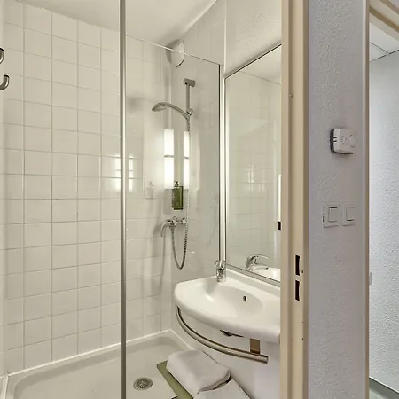 B&B Hotel Montlucon Saint-Victor Hotel 2*