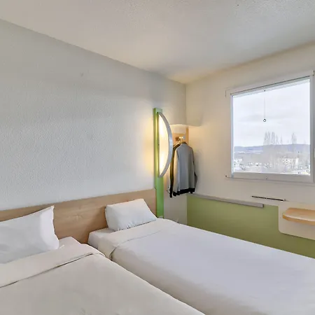 Montlucon Saint-victor ホテル