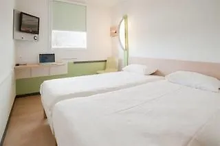 فندق Montlucon Saint-victor 2*
