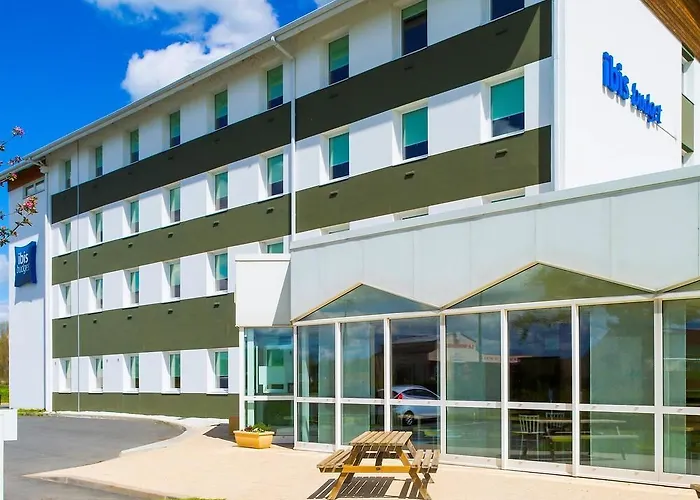 Montlucon Saint-victor 2* Saint-Victor-des-Oules